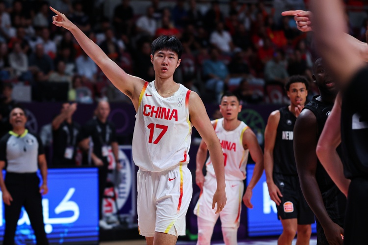 赵嘉义替补三分5中5砍21分 中国男篮90-82胜喀麦隆